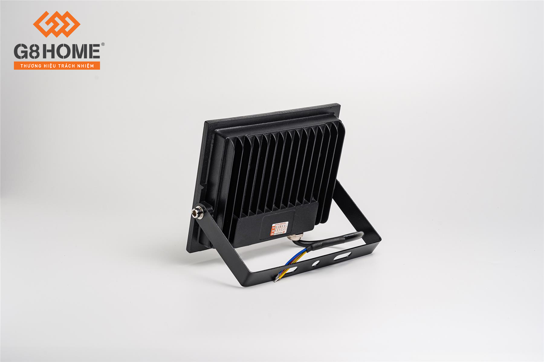 30W VANG 1